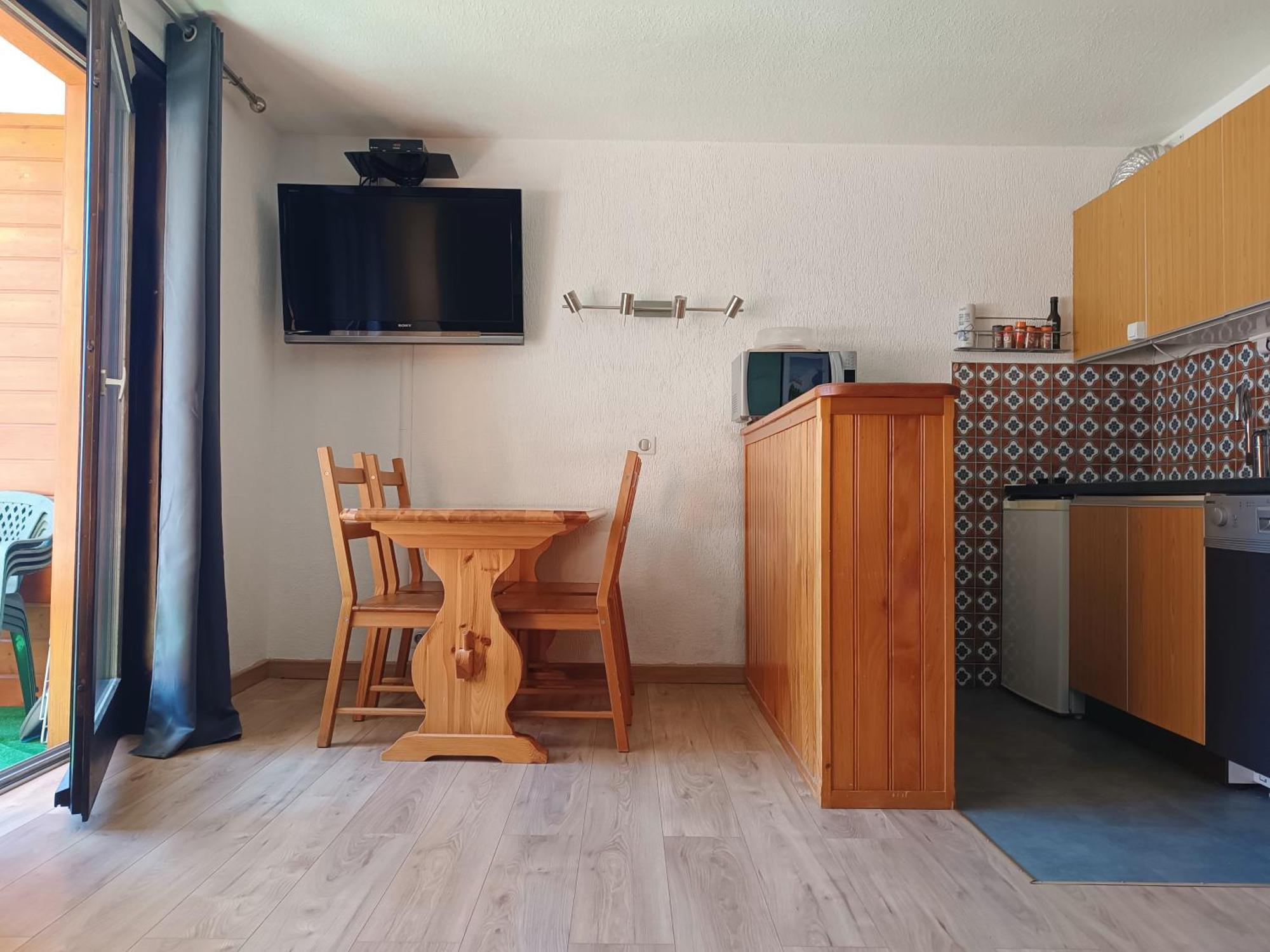 Appt 4-6 Pers 28m2 Equipe, 30m Des Pistes